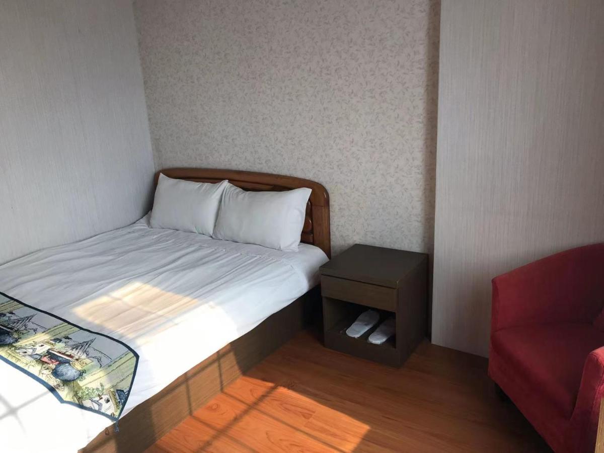 Red Roof B&B Jinhu Exterior photo